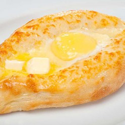 Хачапури по-аджарски